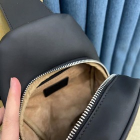 Мужская сумка LV Кожа очень мягкая, большая вместимость, оригина