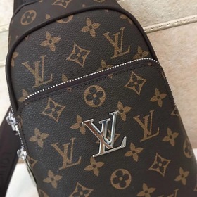Мужская сумка LV  Модель 28996 Кожа очень мягкая, большой объем