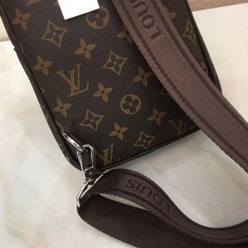 Мужская сумка LV  Модель 28996 Кожа очень мягкая, большой объем