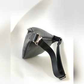 LV Модель M44336 Черный поясной кошелек DISCOVERY Поясная сумка