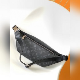 LV Модель M44336 Черный поясной кошелек DISCOVERY Поясная сумка