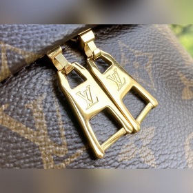 LV BUMBAG Поясная сумка Модель M43644  Изготовленный из классиче