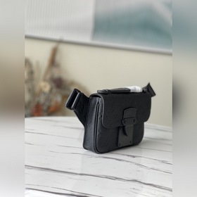 Сумка LV S Lock Sling, модель M58487 Новая сумка S Lock Sling из