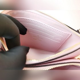 LV Модель M69203 Сумка на цепочке с тиснением и шелкографией Эта 