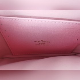 LV Модель M69203 Сумка на цепочке с шелкографией Эта сумка Double