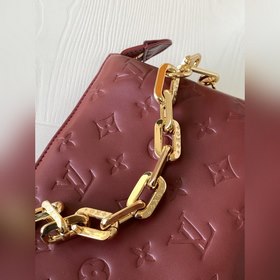 LV Модель M58276 Коричневая сумка Coussin BB с одним плечевым рем