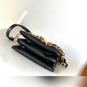 Сумка LV Coussin BB Сумка через плечо Сумка LV Coussin BB, предс