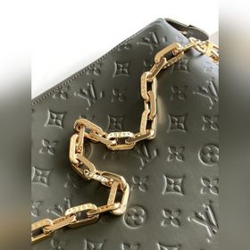 LV Модель M57782 Темно-зеленая сумка Coussin среднего размера с о