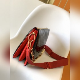 LV Модель M57783 Черная сумка Coussin среднего размера из лакиров