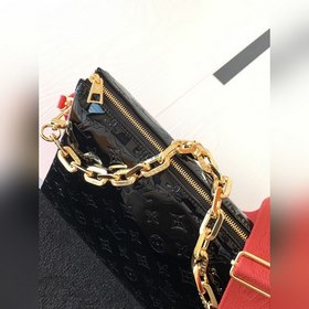 LV Модель M57783 Черная сумка Coussin среднего размера из лакиров