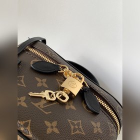 LV косметичка на цепочке, модель M45165 Косметичка на цепочке с я