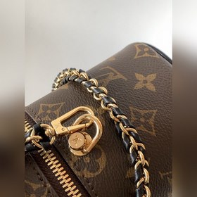 LV косметичка на цепочке, модель M45165 Косметичка на цепочке с я