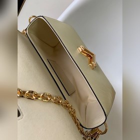 Средняя сумка LV Twist через плечо Модель M59018 M59016 Средняя с