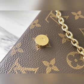 LV Модель M80559 Черная сумка Padlock on Strap Классическая сумка