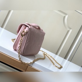 LV Модель M81390 Розовый Кожаная сумка на цепочке Серия MICRO MéT