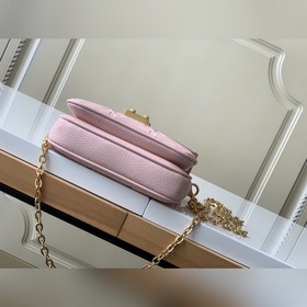 LV Модель M81390 Розовый Кожаная сумка на цепочке Серия MICRO MéT
