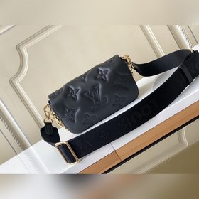 Сумка LV Wallet on Strap Модель M81398 Черный  Эта сумка Wallet