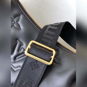 Сумка LV Over The Moon, модель M59799, черная Сумка Over The Moon