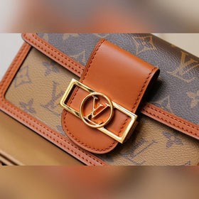 LV DAUPHINE сумка на цепочке, модель M68746 Сумка с цепочкой DA