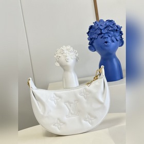 LV  Over The Moon Сумка-луна Сумка под мышку Модель M59959 Белы