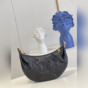 LV  Over The Moon Сумка-луна Сумка под мышку Модель M59799 Черн