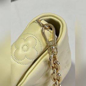 LV Сумка Wallet on Strap, модель M81400, желтая Эта сумка Wallet