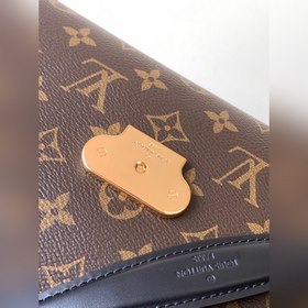LV Модель M43713 Красная сумка с цепочкой через плечо Кожа являет