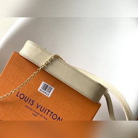 LV Easy Pouch On Strap сумка, модель M81066, молочно-белый  Весе