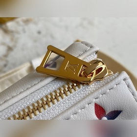 LV Модель M21209 Бежевая кожаная сумка с цепочкой Серия COUSSIN 