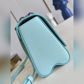 Средняя сумка LV Twist, модель M50282, перламутрово-синяя, полнос
