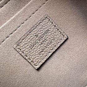LV  Multi Pochette Accessories Сумка Модель M45777 Коричневый ше