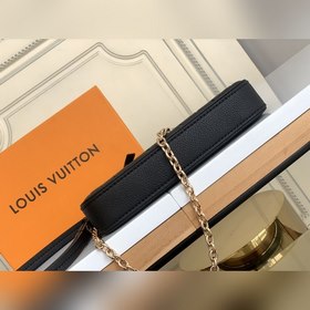 Сумка LV Easy Pouch On Strap, модель M80349, черная с тиснением 
