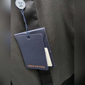 LV Рубашка с темным ромбовидным узором на передней части Ткань и