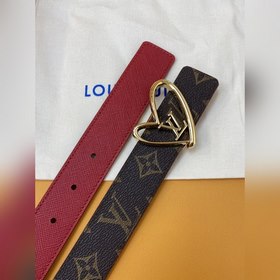 Женский пояс LV с дизайном Initiales Незаменимый аксессуар этого