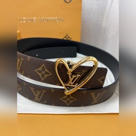 Женский пояс LV с дизайном Initiales Незаменимый аксессуар этого 