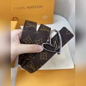 Женский пояс LV с дизайном Initiales Незаменимый аксессуар этого