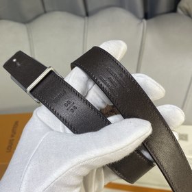 LV MINI MONOGram пояс для женщин Этот ремень изготовлен из класси