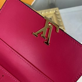 LV Модель M62157 Черный Кожаный кошелек с тремя складками Эта эле