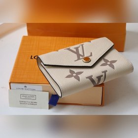 LV VICTORINE Кошелек Модель M80086 Бежевый Этот кошелек Victorin