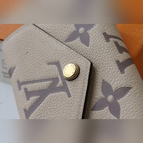 LV VICTORINE Кошелек Модель M80086 Бежевый Этот кошелек Victorin