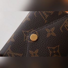 Кошелек LV Victorine, модель M62742 Нежный и функциональный, этот