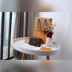 Кошелек LV Victorine, модель M62742 Нежный и функциональный, это