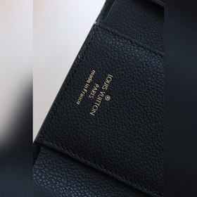 LV VICTORINE Кошелек Модель M80968 Этот кошелек Victorine изгото
