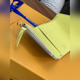 LV Модель M81289 MICTORINE Кошелек Этот кошелек Victorine из кап