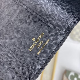Louis Vuitton, модель M80278, черный, Game On, холст Этот компак