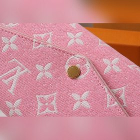 Кошелек LV Sarah, модель M81183 Этот кошелек Sarah выполнен из д