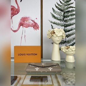 LV Кошелек на молнии, модель M81049, персиковый, кожа Этот кожаны