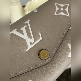 LV Кошелек на молнии, модель M81049, персиковый, кожа Этот кожаны