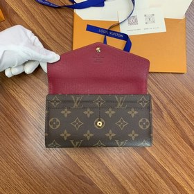 LV Модель M60531 Фиолетовый Этот бумажник в форме конверта изгото