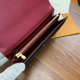 LV Модель M60531 Фиолетовый Этот бумажник в форме конверта изгото